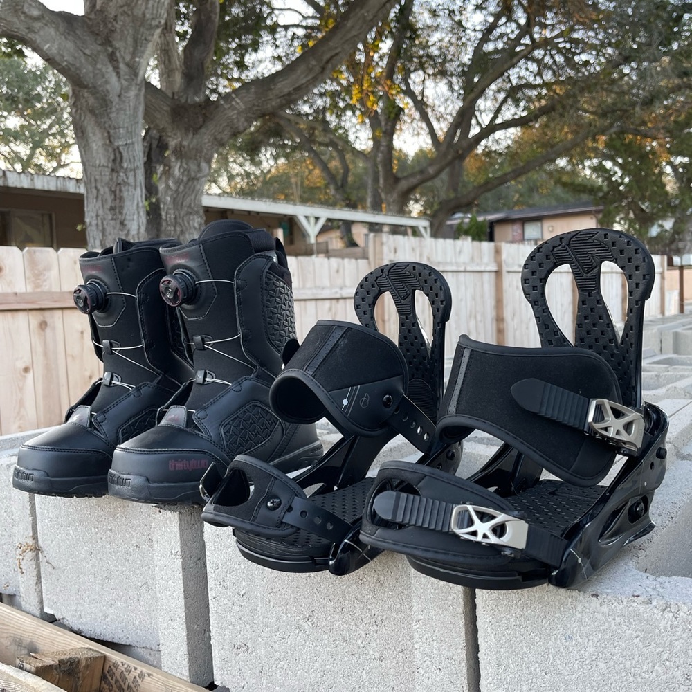 Thirtytwo Shifty BOA Snowboard boots and Burton Citizen Bindings